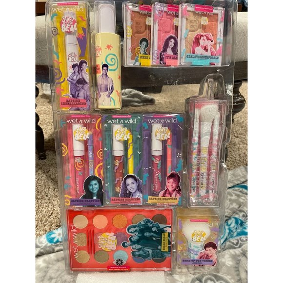 Wet n' Wild x Saved By The Bell Full Collection Box Makeup Set Brand New - Picture 2 of 7